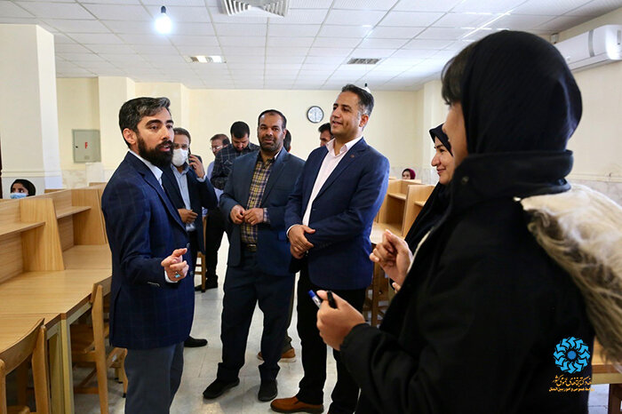 از دیدار با کتابداران تا حضور در مراسم تشییع پیکر دو شهید حمله تروریستی به حرم شاهچراغ