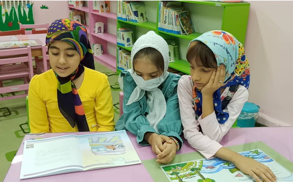 «با هم بخوانیم» سفره رنگارنگی از خواندنی ها برای پذیرایی ویژه از بچههای شهرستان قروه بود