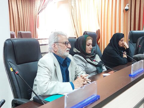 محفل شعر «صحن سبز و خون سرخ» در آذربایجانغربی برگزار شد