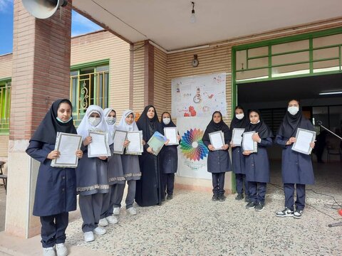 «باهم بخوانیم» خاطرات شیرینی برای اهالی روستای احمدآباد ساخت