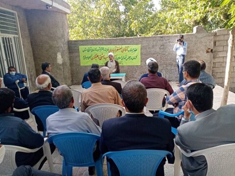 برنامههای کتابخوانی را متناسب با نیازهای مردم روستا طراحی میکنیم