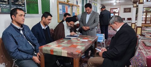 غرفه فرهنگی- ترویجی کتابخانههای عمومی آذربایجانغربی در مصلاهای نمازجمعه برپا شد