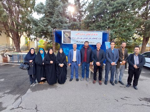 غرفه فرهنگی- ترویجی کتابخانههای عمومی آذربایجانغربی در مصلاهای نمازجمعه برپا شد