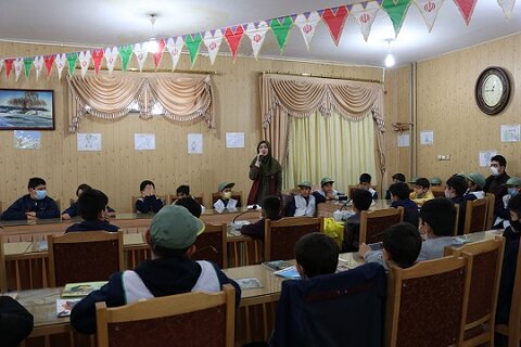 هفته کتاب در اردبیل با شعار «کتاب، دانشآموز، آینده» آغاز شد