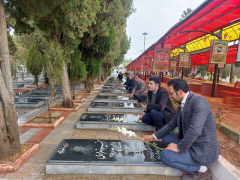 مراسم غبارروبی از مزار شهداء و تجدید پیمان با آرمانهای امام راحل(ره) در آذربایجانغربی