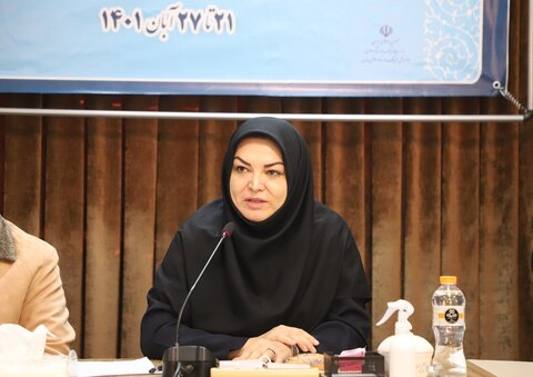 پوستر سیامین دوره هفته کتاب رونمایی شد / زنگ کتاب و کتابخوانی در مدرسه حضرت زهرا(س) همدان نواخته شد