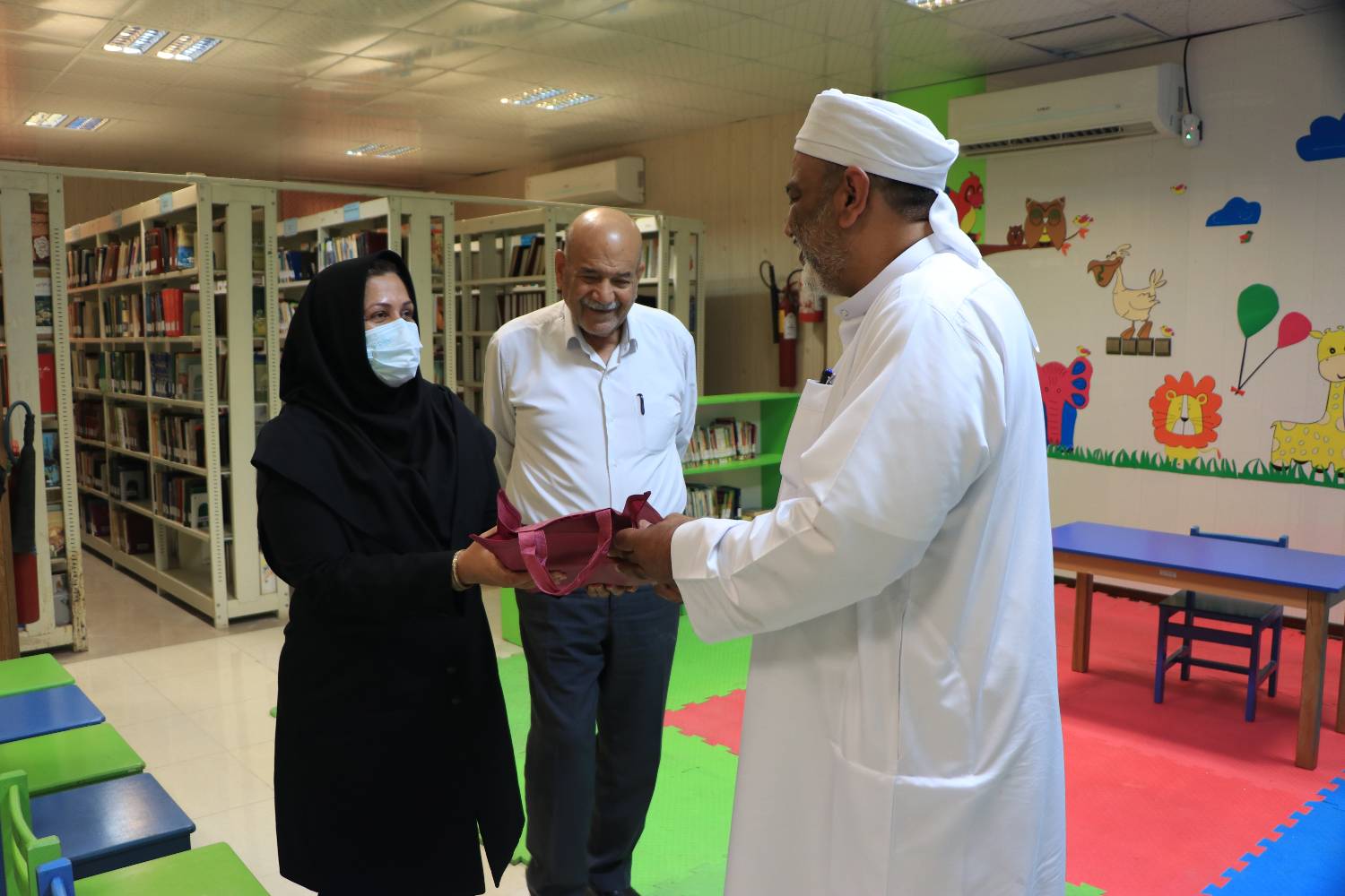 اگر فرهنگ کتابخوانی گسترش یابد راه گفتوگو باز میشود