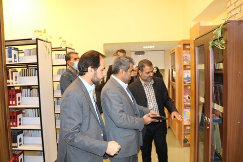 در سطح ملی و استانی از کتابخانههای عمومی حمایت خواهیم کرد