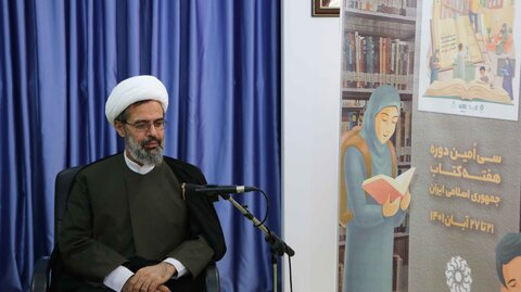 مطالعه در فضای کتابخانه ذهن را تحلیلگر بار میآورد