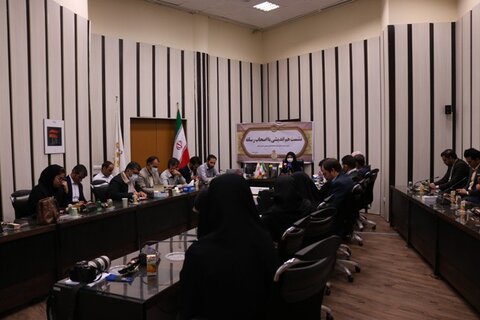 برای توسعه فضاهای کتابخانهای باید از ظرفیت خیرین و نیکوکاران استفاده کنیم