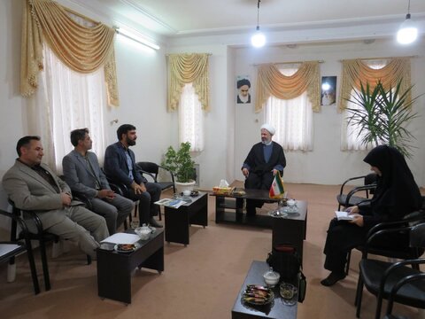 تحقق آرمانهای انقلاب اسلامی پیوند نزدیکی با کتاب و ارتقای نقش آن در جامعه دارد