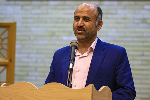 خدمترسانی کتابخانه عمومی شهدای شاهدیه با ظاهری جدید