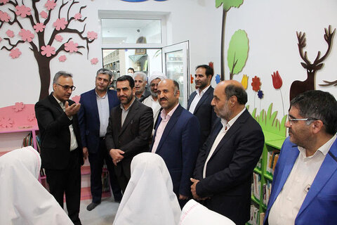 خدمترسانی کتابخانه عمومی شهدای شاهدیه با ظاهری جدید