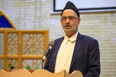 خدمترسانی کتابخانه عمومی شهدای شاهدیه با ظاهری جدید