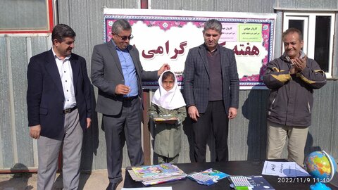 ویژه برنامه «کاروان جهادی کتابخوانی» در آذربایجانغربی برگزار شد