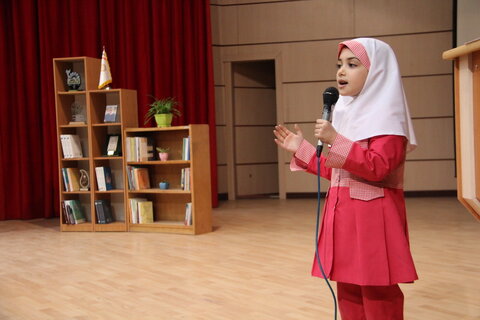 لزوم توجه به آینده حوزه کتاب و توسعه کتابخانههای دیجیتال