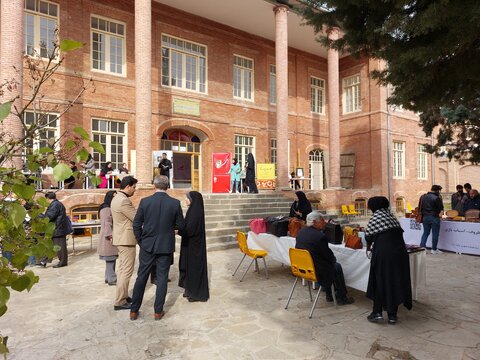 «گذر کتابخوانی» در آذربایجانغربی برپا شد