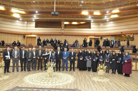 ۱۵ برگزیده گیلانی در حوزه کتابخانه های عمومی، کتابداران و کتابخوانان تجلیل شدند