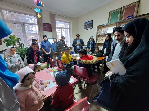 مسئولین در مسیر ترویج مطالعه و کتابخوانی باید حامی کتابخانههای عمومی باشند