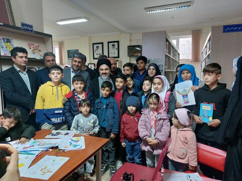 مسئولین در مسیر ترویج مطالعه و کتابخوانی باید حامی کتابخانههای عمومی باشند