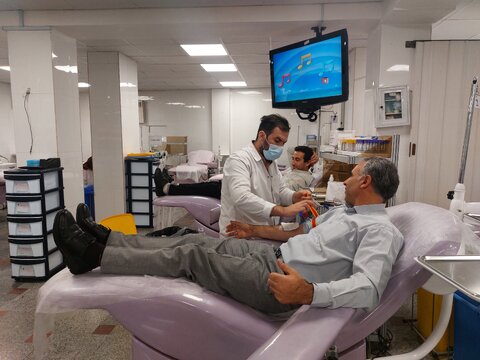 کتابداران و کارکنان کتابخانههای عمومی آذربایجانغربی به پویش «کتابخون» پیوستند