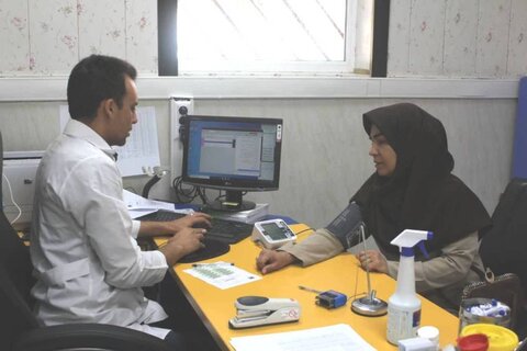 کتابداران و کارکنان کتابخانههای عمومی کرمان به پویش «کتابخون» پیوستند