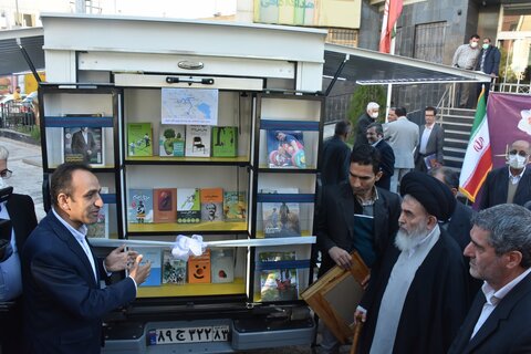 خیرین به نهضت ایجاد کتابخانه سیار در استان بپیوندند