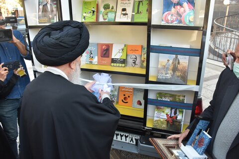 خیرین به نهضت ایجاد کتابخانه سیار در استان بپیوندند
