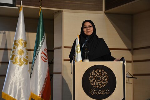 ضرورت حفظ جایگاه کتاب را در بین جوانان و خانوادهها