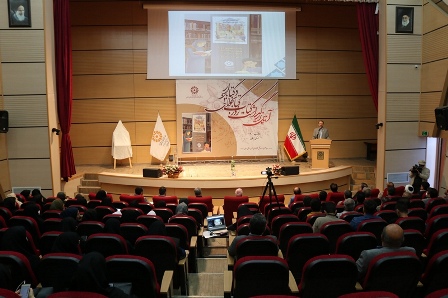 کتابخانه های عمومی یکی از شاخص های مهم رشد فرهنگی در کشور هستند