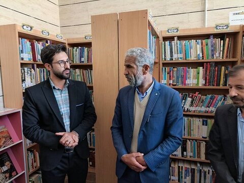 افتتاح پنجمین پیشخان خدمات کتابخانهای استان چهارمحال و بختیاری در شهرستان سامان