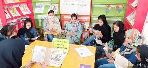 مطالعه جمعی، بچه ها را از لابهلای سطرهای کتاب به جایی در زندگی پرتاب می کند