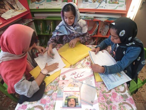 مطالعه جمعی، بچه ها را از لابهلای سطرهای کتاب به جایی در زندگی پرتاب می کند