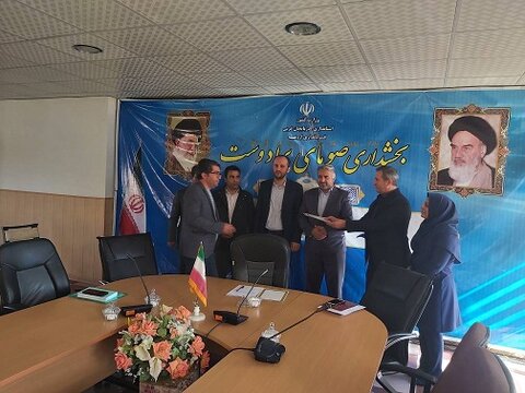 رفع نیازهای مطالعاتی دانش آموزان با افتتاح کتابخانه در مدرسه روستایی گوران