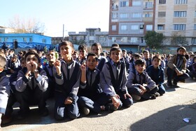 استقبال کودکان از کاروان شادی پیمایی «یار مهربان» 