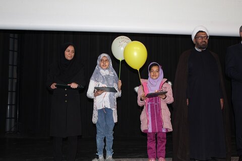 تبدیل کتابخانههای عمومی به پایگاهها فرهنگی اجتماعی با محوریت کتاب و کتابخوانی