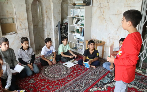 وقتی کتاب گل سرسبد دورهمیهای مردم روستای مرزون آباد بابل شد