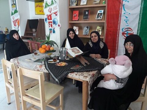 وقتی کتاب گل سرسبد دورهمیهای مردم روستای مرزون آباد بابل شد