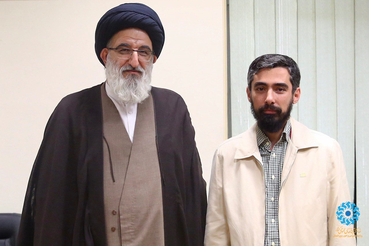 مجموعه نهاد، مجموعهای جوان، پرتلاش و خوشایده