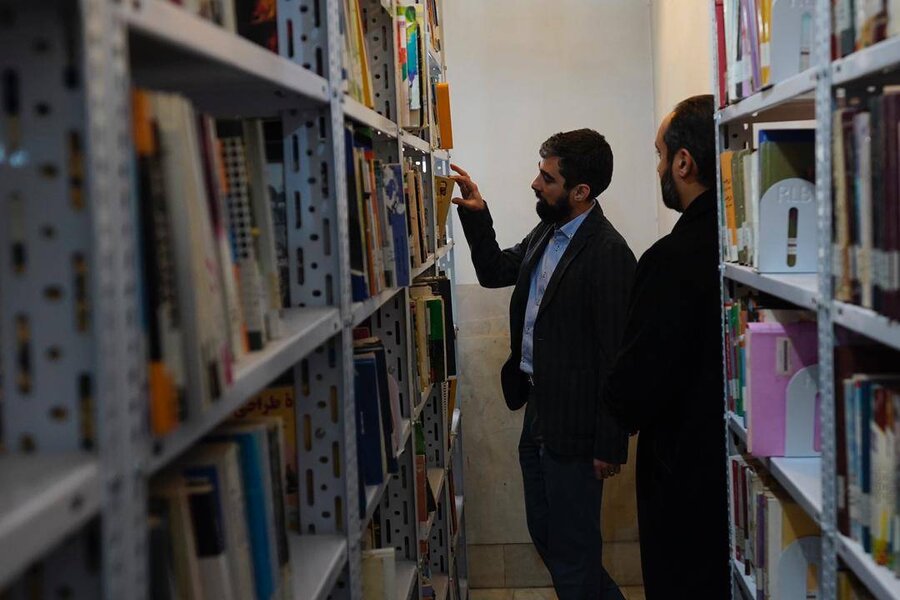 خبرهای خوشی برای کتابداران در راه است / مشکل نهاد، منابع مالی ناپایدار است