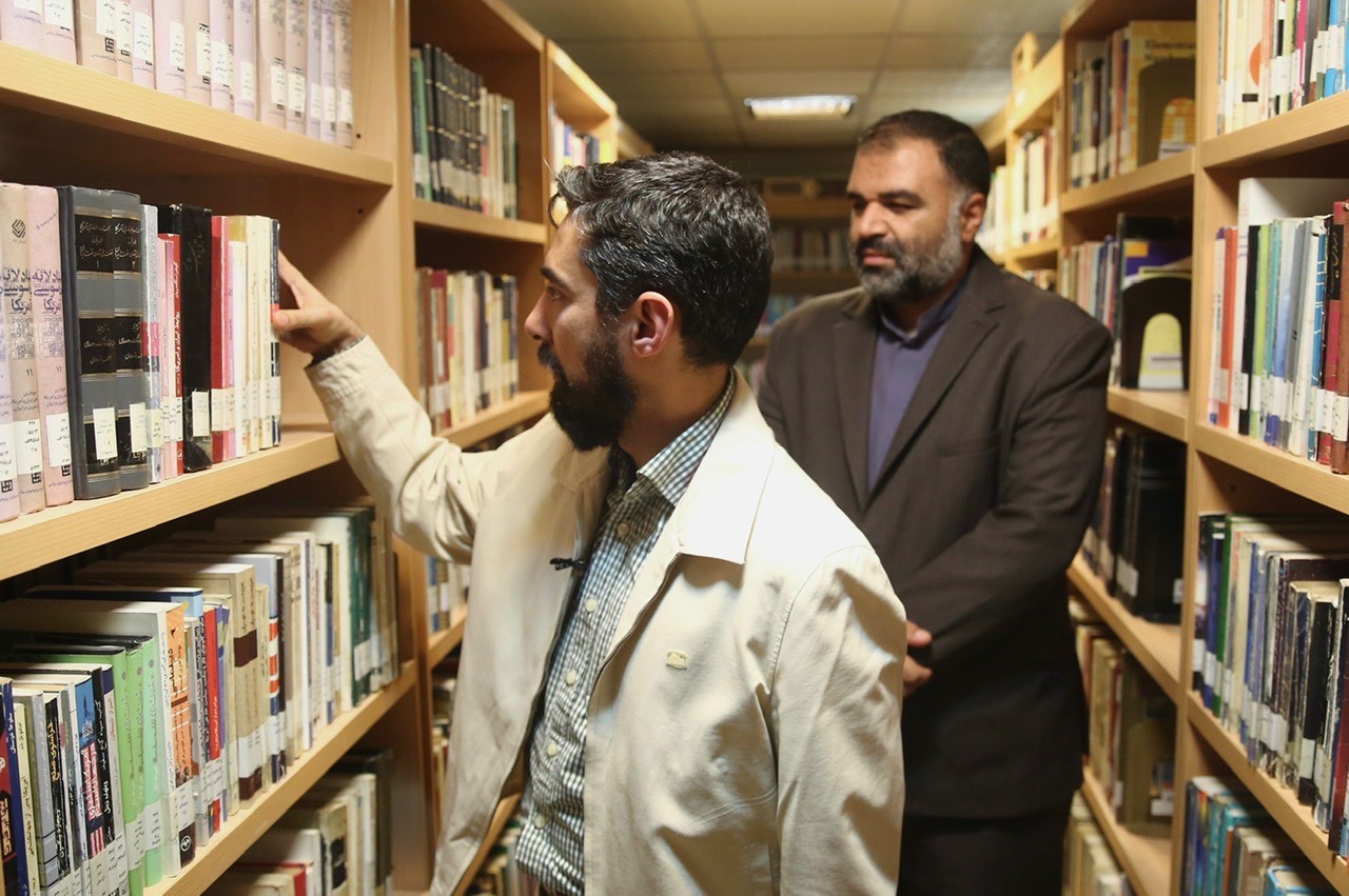 تلاش برای افزایش رفاهیت برای بهبود معیشت کتابداران/ مجموعه نهاد، مجموعهای جوان، پرتلاش و خوشایده