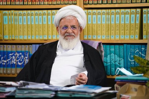 نقش کتابخانههای عمومی در نهادینه کردن خداباوری، تفکر و تعقل