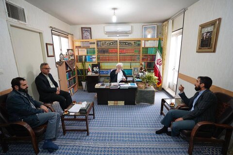 نقش کتابخانههای عمومی در نهادینه کردن خداباوری، تفکر و تعقل