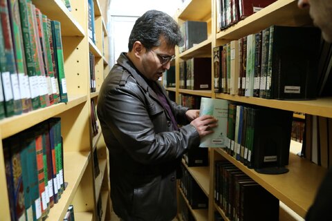 ایجاد فضای شاداب موجب افزایش روحیه و کارآیی کتابداران میشود