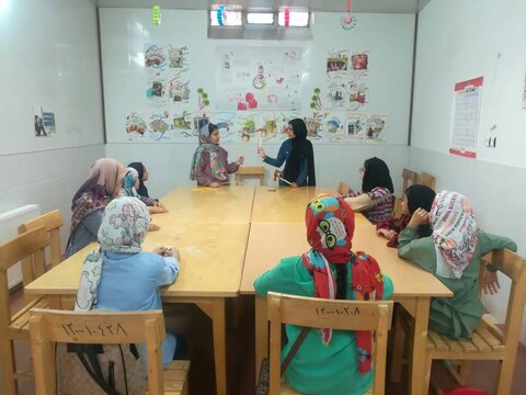 جذابیت فرایند مطالعه در طرح باهم بخوانیم بچه ها را به حضور مستمر در کتابخانه ترغیب کرد