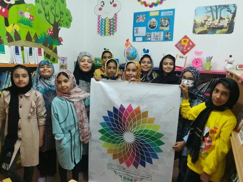 جذابیت فرایند مطالعه در طرح باهم بخوانیم بچه ها را به حضور مستمر در کتابخانه ترغیب کرد