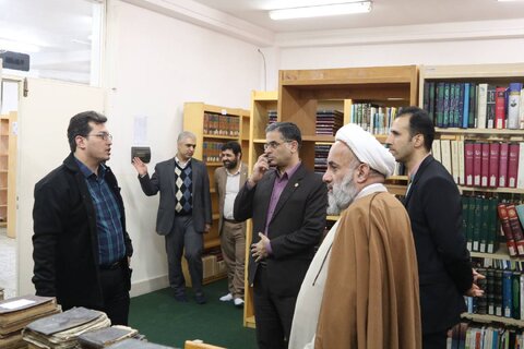 ضرورت حفظ گنجینه نسخ خطی کتابخانه آیتالله روحانی بابل