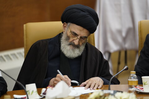 آیتالله مرعشی نجفی از بزرگترین مروجان فرهنگ کتاب و کتابخوانی بودند