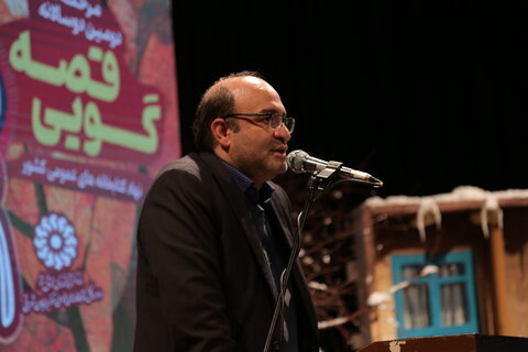 نهال امید علاوه بر شناساندن چهره های برتر باعث ارتقای سطح کتابداران کشور میشود