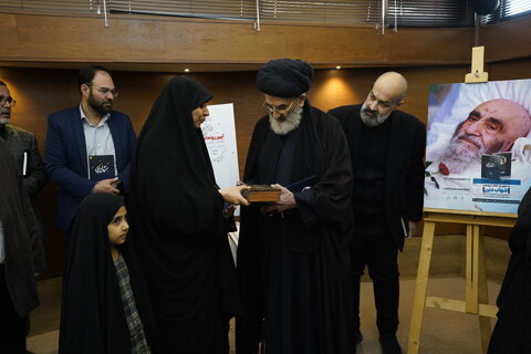 آیتالله مرعشی نجفی از بزرگترین مروجان فرهنگ کتاب و کتابخوانی بودند